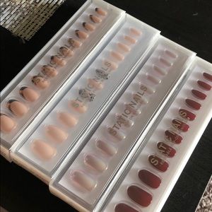 Static Nails Reusable Pop-on Manicure-4 Sets